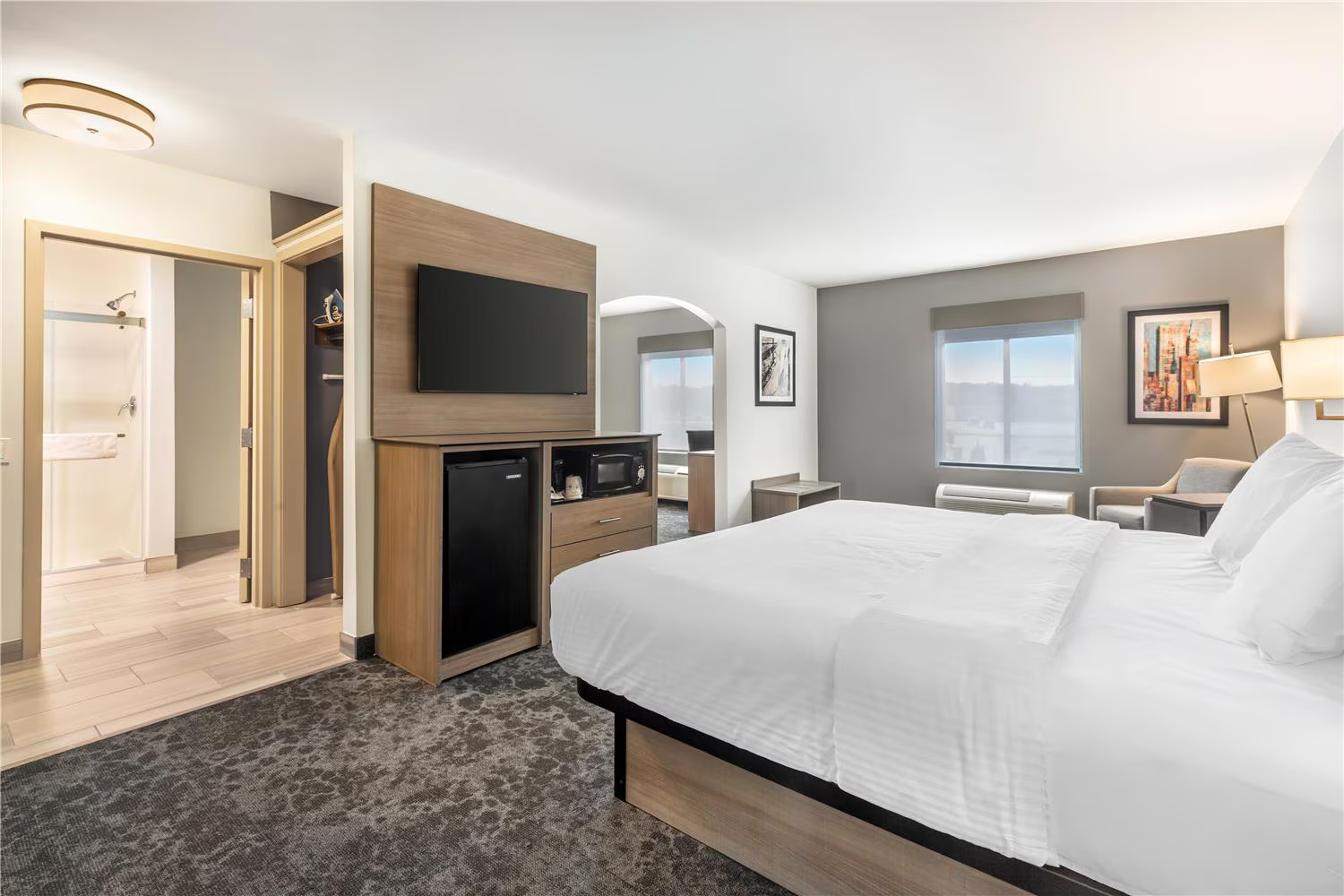 1 King Bed